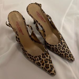 Dolce & Gabbana leopard pointed toe heels